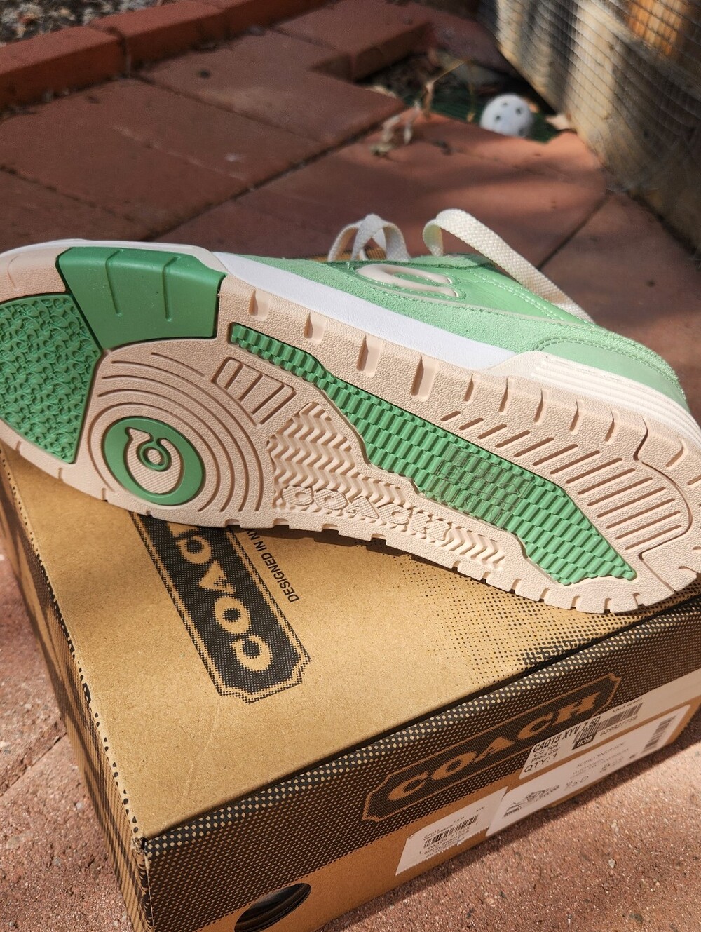 Coach Soho Sneaker Size 7.5 Men/8.5 Women - Picture 12 of 14
